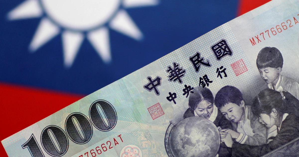 會有台幣穩定幣嗎？金管會：要看這單位，專家建議可讓台積電上鏈金管會表示，台幣穩定幣發行關鍵在於央行態度，加密專法將為其預留空間。專家認為，發展台幣穩定幣有助維護貨幣主權，並促進金融商品上鏈，提升交易便利性。
