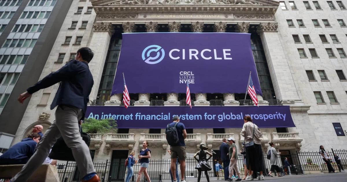 Circle熱潮快沒了？摩根大通警告估值過高，2大因素恐限制成長摩根大通下調 Circle 評級至「減碼」，目標價僅 80 美元，質疑市值過高，並警示利率敏感與競爭風險，但仍看好其在穩定幣市場的長期潛力。