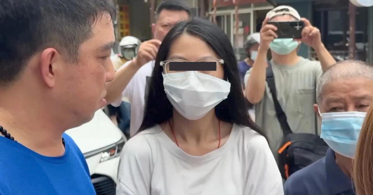 以為寫程式很簡單！女大生困柬埔寨當豬仔，外公淚訴加密贖金也沒用兩名台中女大學生因應徵程式打工遭詐騙至柬埔寨，受困三個月。家屬急匯13.6萬元加密貨幣贖金，遭詐團稱幣商黑吃黑，最終透過里長與警方協助獲救。