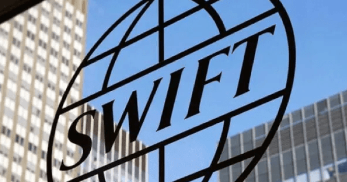 讓加密貨幣走入金融系統！SWIFT攜手Chainlink測試跨鏈交易隨著區塊鏈技術逐漸發展成熟，SWIFT 也與 Chainlink 合作，以跨鏈作業標準為基礎，發展金融機構的數位資產交易系統。