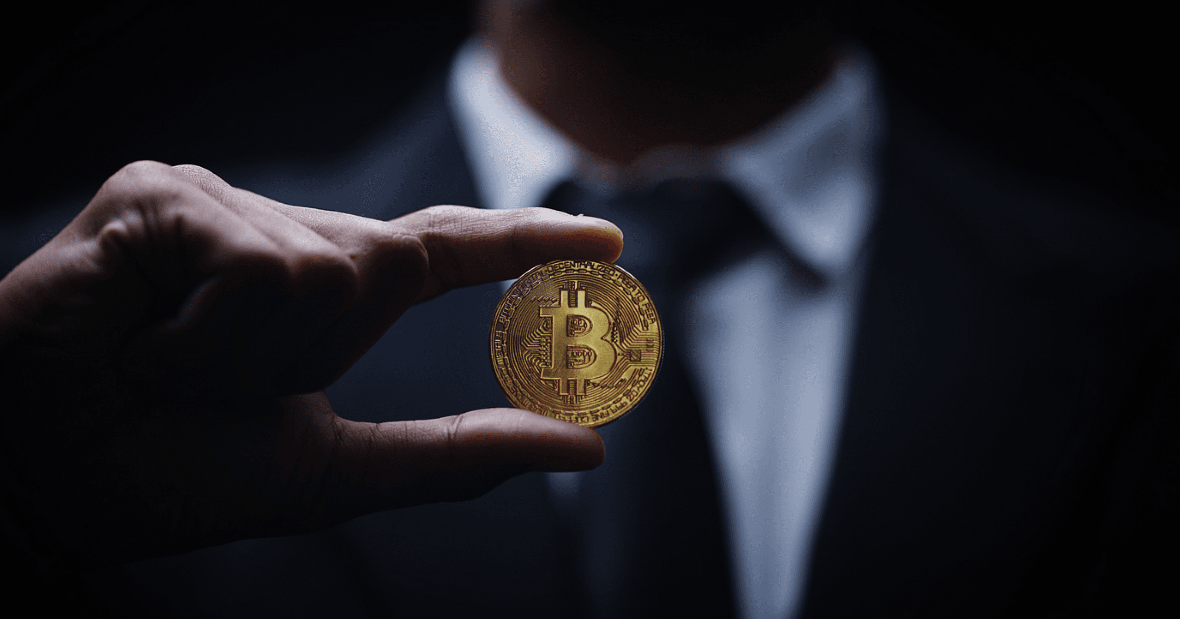 比特幣徘徊 34000！投資專家警告：還有「5 件事」恐引發暴漲或暴跌經歷連續一週的暴漲後，比特幣停留在 34,000 美元附近開始了橫盤整理，在區間波動的同時，專家也警告投資人不要太興奮，仍有許多「消息面」的事件可能影響行情。 