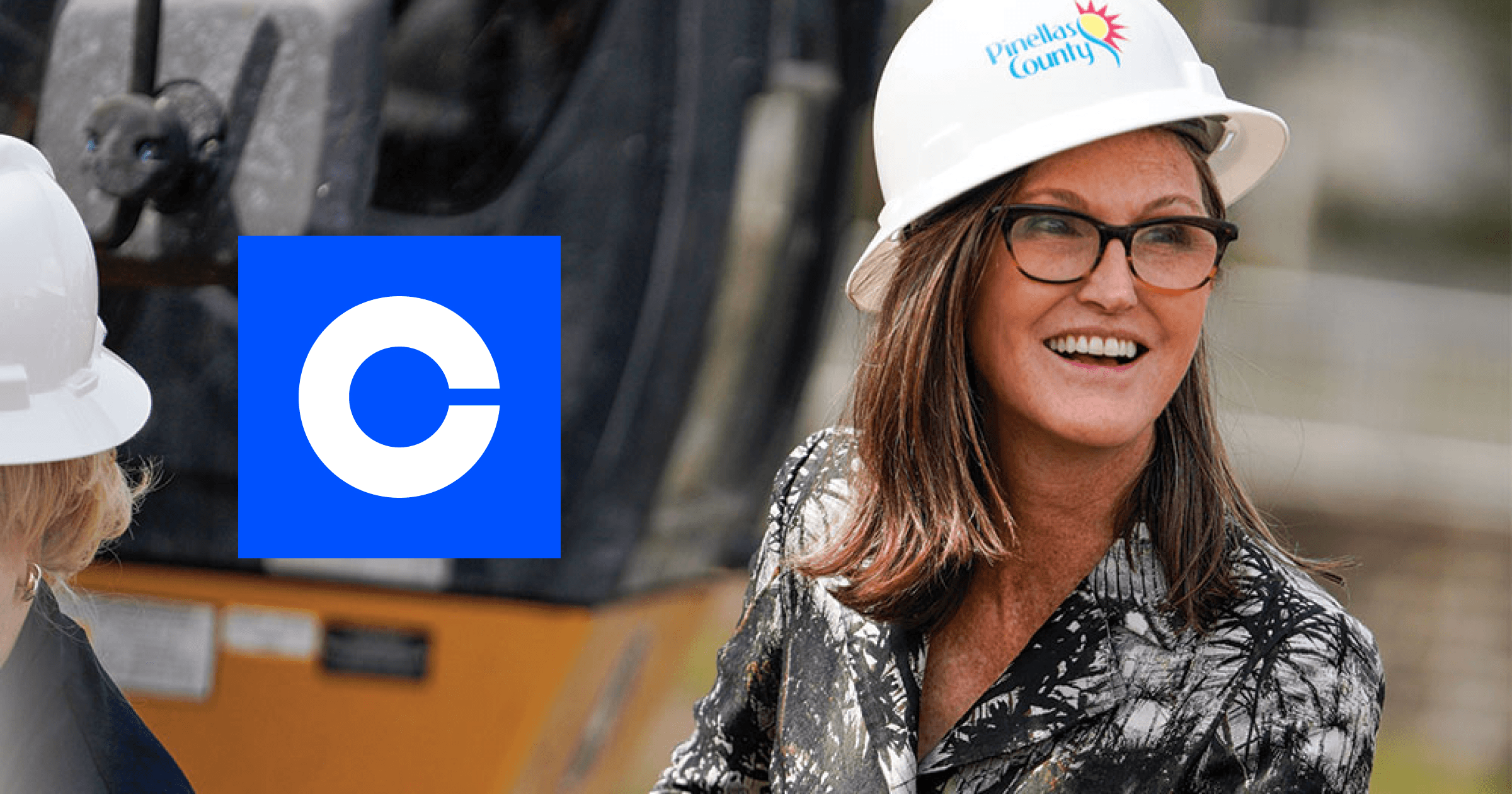 左喊右賣？才剛力捧完Coinbase，方舟女股神轉身狂砸8千萬鎂股票在 Coinbase 遭到 SEC 起訴時，方舟女股神曾表態支持並抄底2千萬美元的股票，但本月 Ripple 勝訴、ETF 申請帶起 Coinbase 股價大漲後，她轉身就狂砸了 8 千萬美元股票。